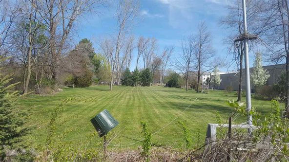1531 E Pierson Rd, Flushing, MI 48433